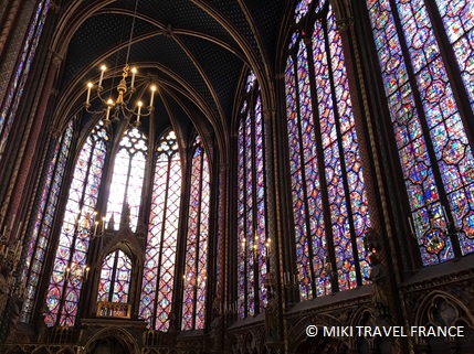 パリで最も美しいステンドグラス、サントシャペル みゅうパリブログ